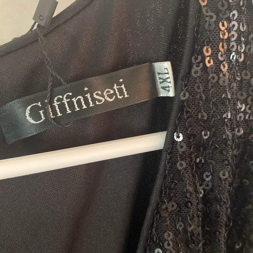 Giffniseti NWT black sequin jumpsuit - Picture 5 of 9